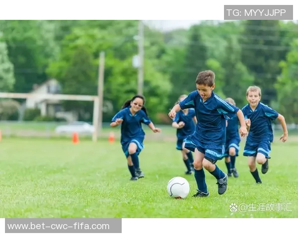 激情燃烧的绿茵场上足球闭幕式讲话展望未来的无限可能与团结精神